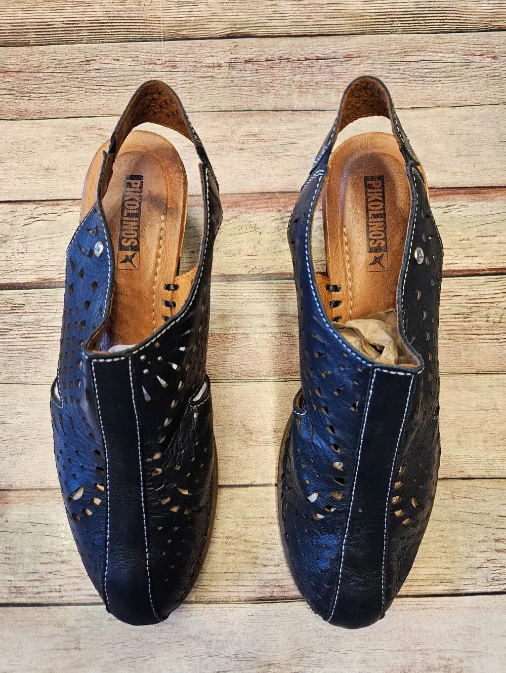 PIKOLINOS black leather